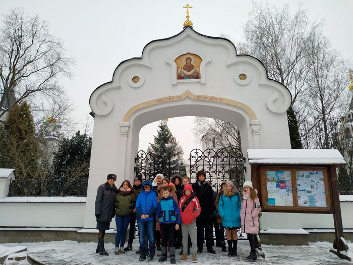 Заводской р-н: сотрудники ИДН совместно с несовершеннолетними посетили Свято-Елисаветинский монастырь