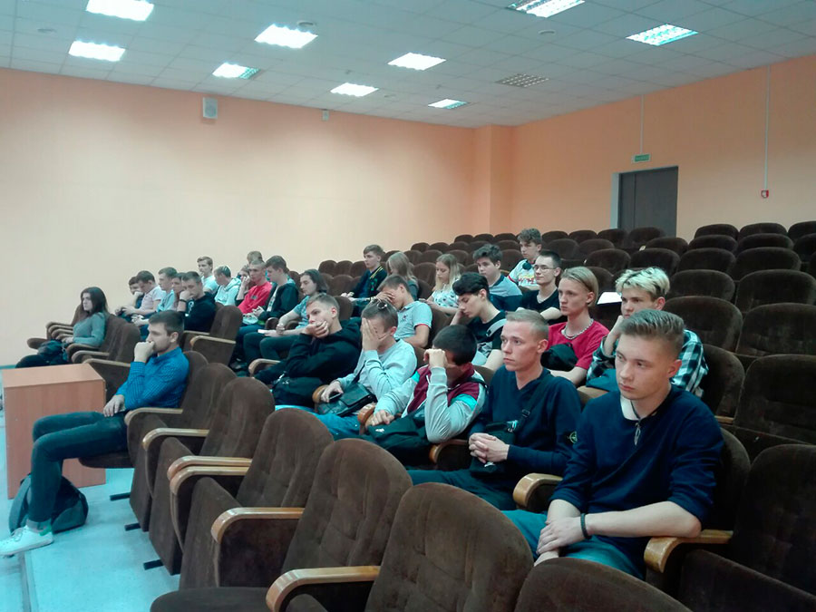 Заводской р-н. Сотрудники Заводского РУВД г. Минска провели профилактическую встречу с подростками.