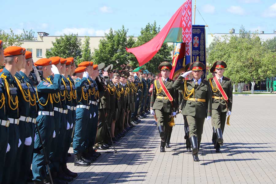 Торжественное мероприятие по случаю Дня пожарной службы Беларуси прошло в УГЗ