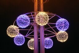 Дополнительная праздничная световая иллюминация появится в Шабанах и Соколе