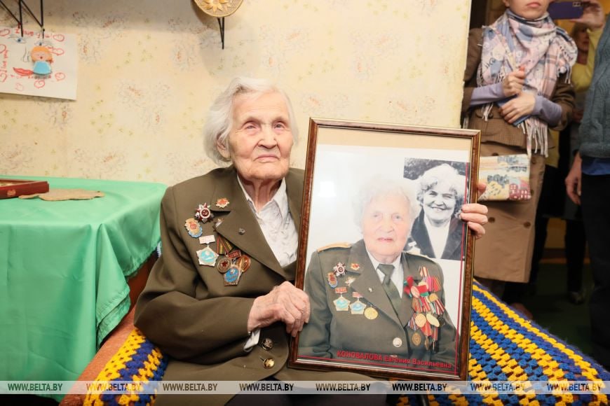 Фронтовую медсестру, ветерана Великой Отечественной войны Евгению Коновалову поздравили с круглым юбилеем – 100 лет