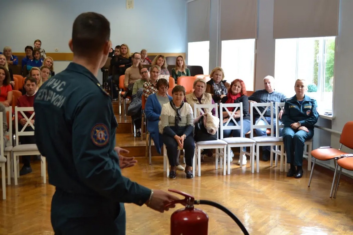 Профилактические беседы в трудовых коллективах