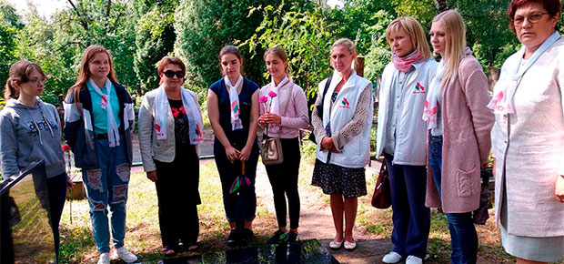Возложение к памятникам, воинским захоронениям, мемориальным доскам в Заводском районе г.Минска: