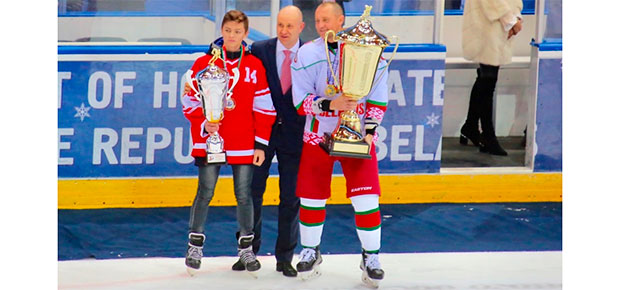 Команда Беларуси в 13-й раз выиграла Рождественский турнир любителей хоккея