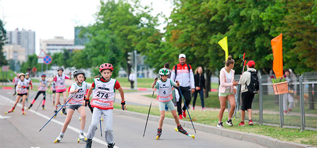 «Это замечательный праздник спортивного духа». В Минске зажигали участники «Радости рассвета».