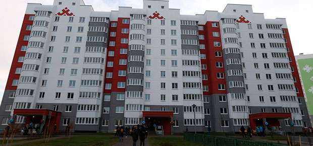 Дом для многодетных семей построили в Заводском районе Минска.