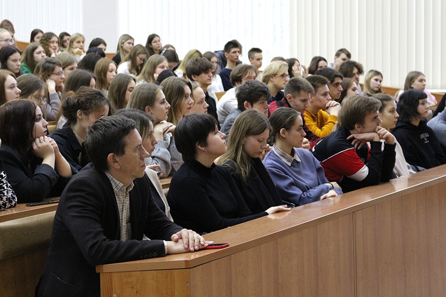 «За молодежью будущее!» В БГЭУ прошла встреча с председателем Мингорсовета депутатов