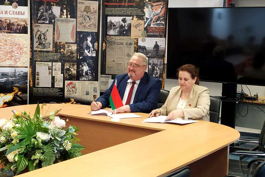 Минская гимназия № 21 и Национальный архив Беларуси будут сотрудничать: какие ставятся цели