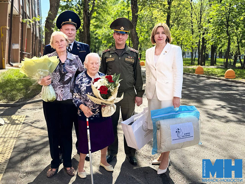 Музыка под окнами и слезы…