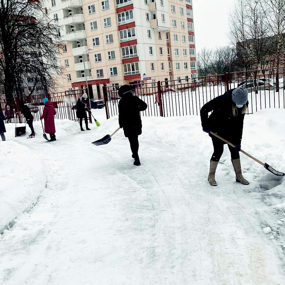 «БЕЛАЯ РУСЬ» - В БОРЬБЕ СО СНЕГОПАДОМ!