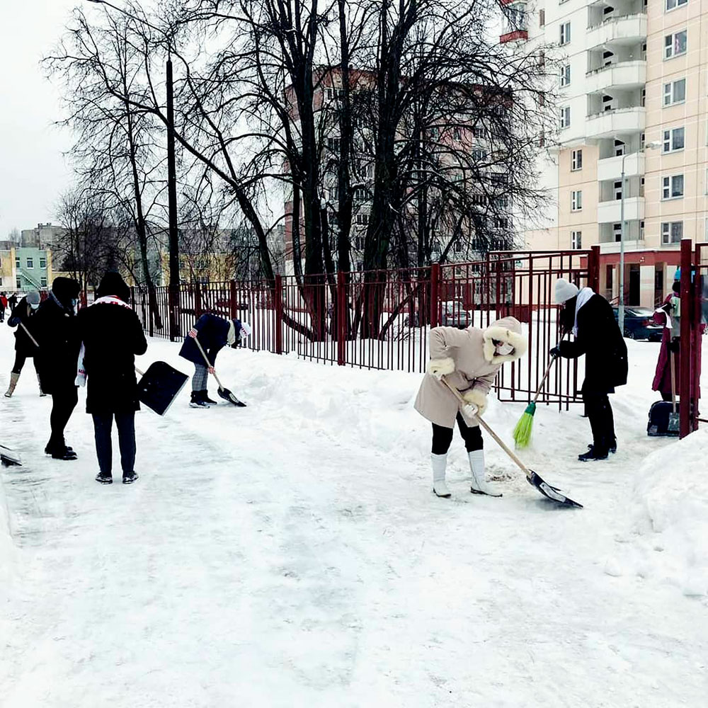 «БЕЛАЯ РУСЬ» - В БОРЬБЕ СО СНЕГОПАДОМ!