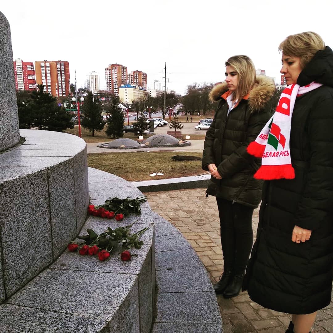 «БЕЛАЯ РУСЬ» И «БРСМ» ПОМНЯТ И ЧТЯТ ГЕРОИЧЕСКОЕ ПРОШЛОЕ БЕЛАРУСИ, ПАМЯТЬ ГЕРОЕВ ВЕЛИКОЙ ОТЕЧЕСТВЕННОЙ ВОЙНЫ