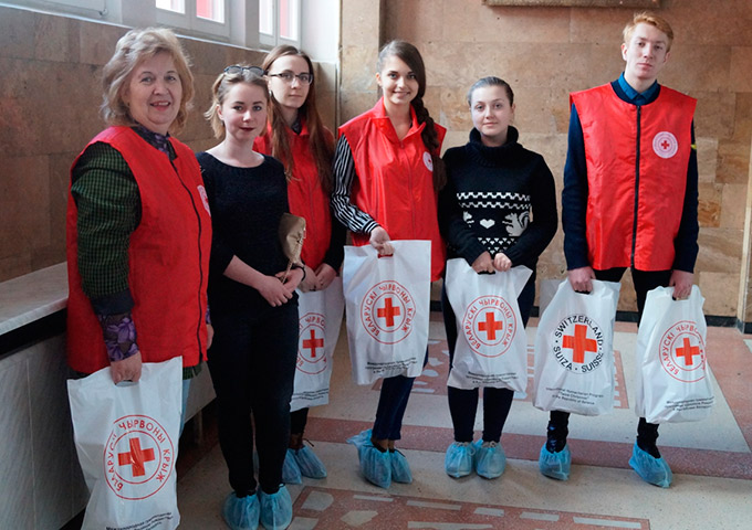 Заводская районная организация Белорусского общества КрасногоКреста в период пасхальных праздников провела акцию «Пасхальный кулич»